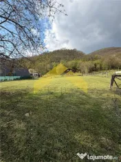 Cabana din piatra de codru si busteni pe Clisura Dunarii, Ca 