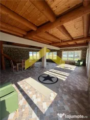 Cabana din piatra de codru si busteni pe Clisura Dunarii, Ca 
