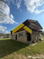 Cabana din piatra de codru si busteni pe Clisura Dunarii, Ca 