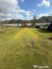 Cabana din piatra de codru si busteni pe Clisura Dunarii, Ca 