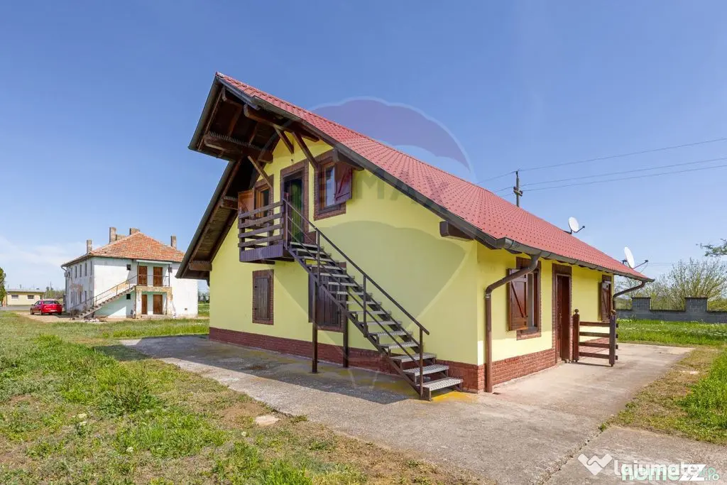 Apartament de închiriat la casă, cu 3 camere – zona N...