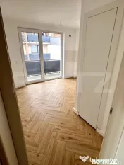 Apartament 3 camere + loc parcare de închiriat în Tractoru 