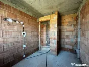 Casă cu terasă panoramică și proiect premium în Corușu 