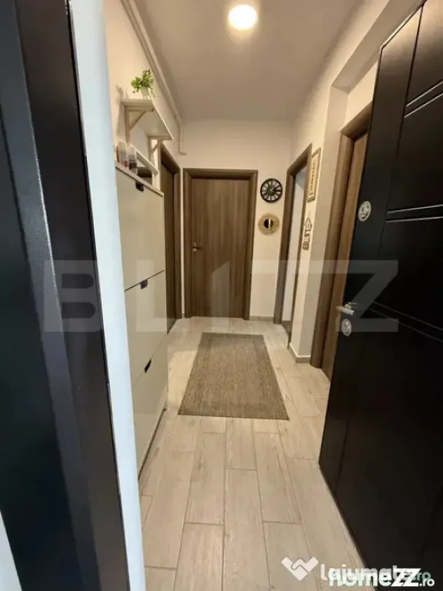 Apartament de vânzare, 3 camere, Terasă + Parcare – Zona - Brasov (Brasov)