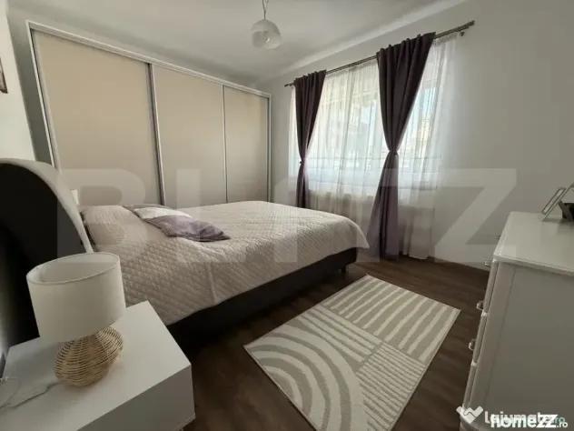 Apartament de vânzare, 3 camere, Terasă + Parcare – Zona - Brasov (Brasov)