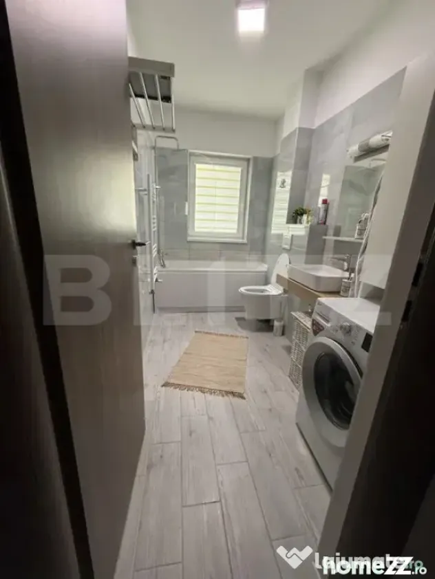Apartament de vânzare, 3 camere, Terasă + Parcare – Zona - Brasov (Brasov)