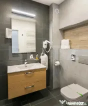 Apartament 2 camere, 57 mp, modern, parcare, zona Calea Turz 