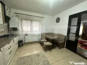 Casa individuala de vanzare, 216 mp, zona Cetate 