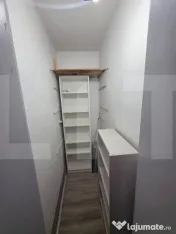 Apartament spatios cu 2 camere 
