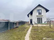Casă spațioasă în zona Tulbureni cu teren de 1400 mp 