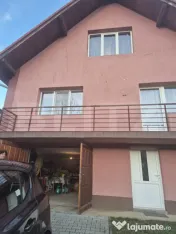 Casa spatioasa de vanzare in Sancrai cu 13 ari de teren 