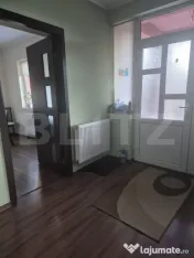 Casa spatioasa de vanzare in Sancrai cu 13 ari de teren 