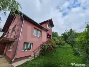 Casa spatioasa de vanzare in Sancrai cu 13 ari de teren 