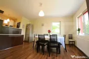 Casa spatioasa de vanzare in Sancrai cu 13 ari de teren 