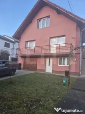 Casa spatioasa de vanzare in Sancrai cu 13 ari de teren 