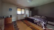 Casă / Vilă cu 4 camere de vânzare în zona Calea Popl... 