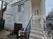 Casa de vanzare cu 3 camere, zona centrala, Campeni 