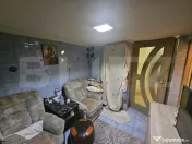 Casa de vanzare cu 3 camere, zona centrala, Campeni 
