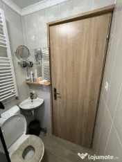 Casă renovată cu teren 600 mp, garaj și anexe – Posta, 