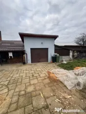 Casă renovată cu teren 600 mp, garaj și anexe – Posta, 