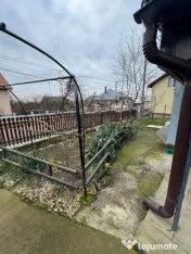 Casă renovată cu teren 600 mp, garaj și anexe – Posta, 