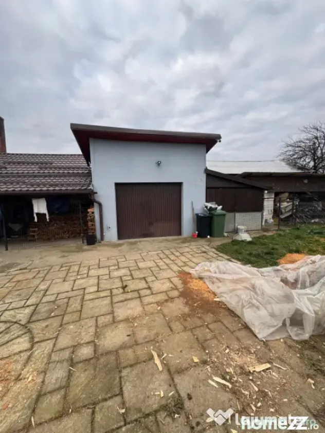 Casă renovată cu teren 600 mp, garaj și anexe – Posta, - Posta (Maramures)