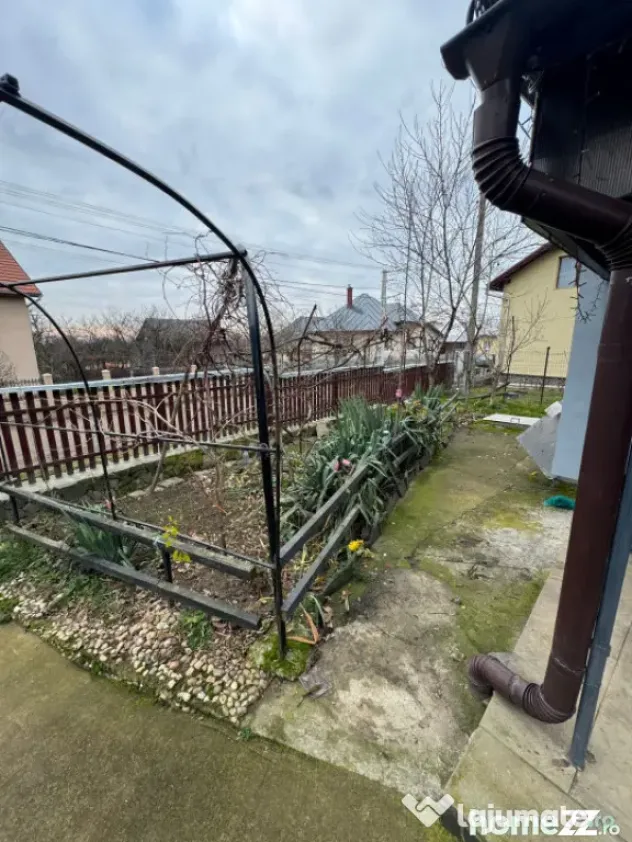Casă renovată cu teren 600 mp, garaj și anexe – Posta, - Posta (Maramures)
