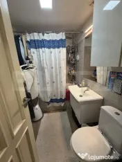 Apartament de vânzare 3 camere, 77 mp, zona liceului Econom 