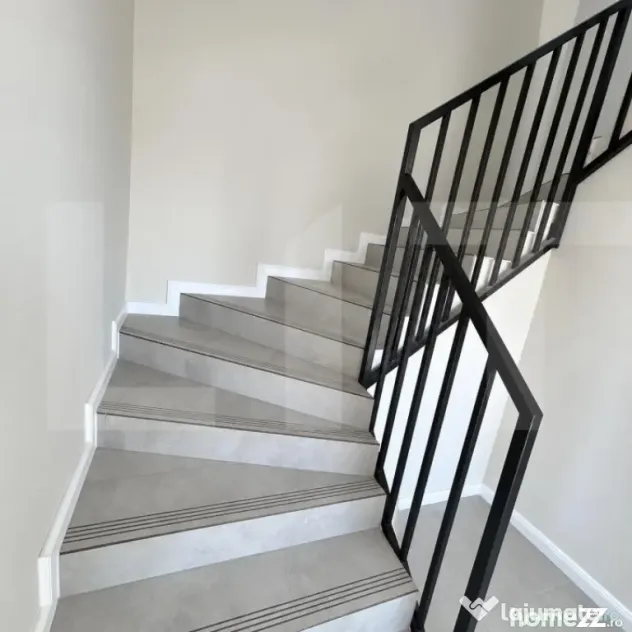 Duplex spațios, 4 camere, birou, terasă, zonă liniștită - Sag (Timis)