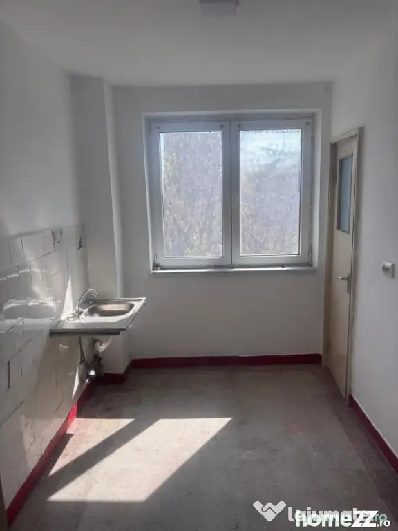 - Apartament 2 camere confort 1, Zona Hipodrom, etaj 3.