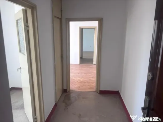- Apartament 2 camere confort 1, Zona Hipodrom, etaj 3.