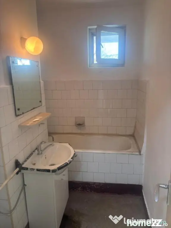 - Apartament 2 camere confort 1, Zona Hipodrom, etaj 3.