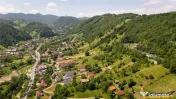 FILM!View superb catre munti,teren pretabil constructie Hote 