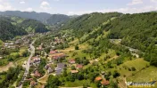 FILM!View superb catre munti,teren pretabil constructie Hote 