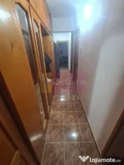 Apartament cu 3 camere de vanzare in Campina - Zona Cuza 