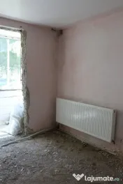 Persoană fizică, vând apartament cu 3 camere decomandat – Str. Gloriei 