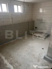 Spatiu comercial cu potential, 200 mp, zona Saturn 