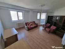Apartament 3 camere zona Trocadero
