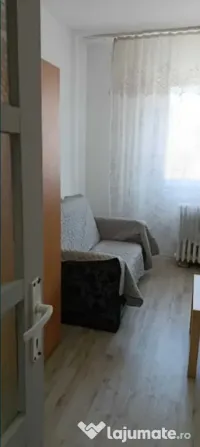 Camera de camin cu baie si bucatarie proprie - zona Tractorul 