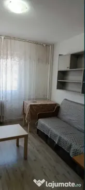 Camera de camin cu baie si bucatarie proprie - zona Tractorul 
