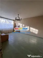 Apartament 3 camere decomandat Drumul Taberei Valea Ialomite 
