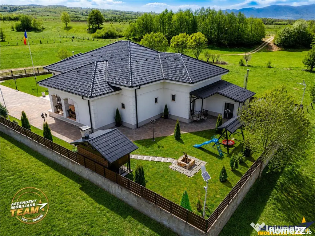 LUX Vila cu parc privat 1.250mp, spa, barbeque, privelisti p