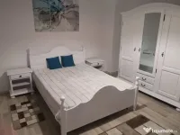 Apartament 3 camere de închiriat – Zona Centrală / Poli 2, utilat 