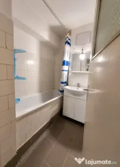 Vând apartament 2 camere Piata Marasti 