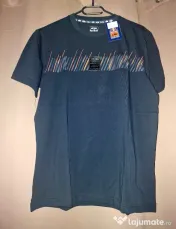 Tricou 