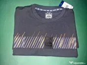 Tricou 