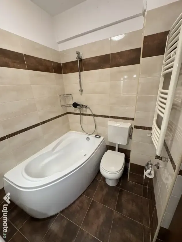 Apartament 3 cam Bucureștii Noi| Metrou 310 m| Centrală| Parcare 2 mașini| 2011