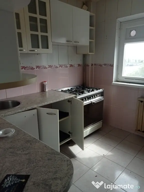 Închiriez apartament 3 camere, Apusului sector 6
