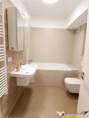 Apartament cu 3 camere, decomandat, regim vila, terasa, 2bai 