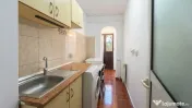 Garsonieră decomandata, 3 min metrou, renovata recent 